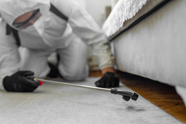 Professional Pest Control technician working in North Dakota, ND